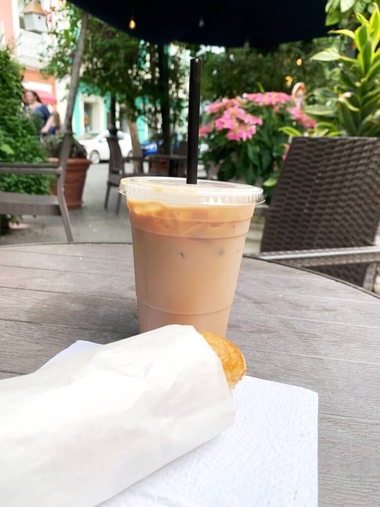 Iced coffee and pastry at Cafe Cuatro Estaciones